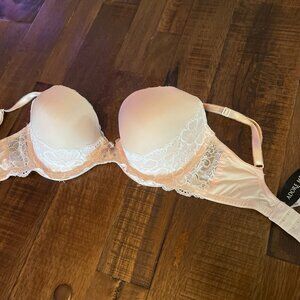 NWT Adore Me Peach Blush Push Up Bra with White Lace 30DDD